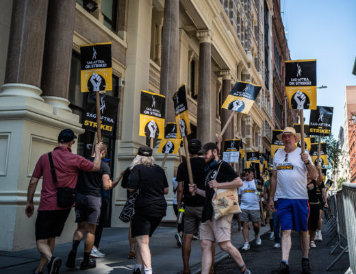 A SAG-AFTRA picket line in NYC