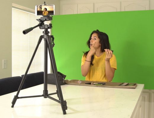 Valera Screens shows mobile green screens for content creators at CES 2019