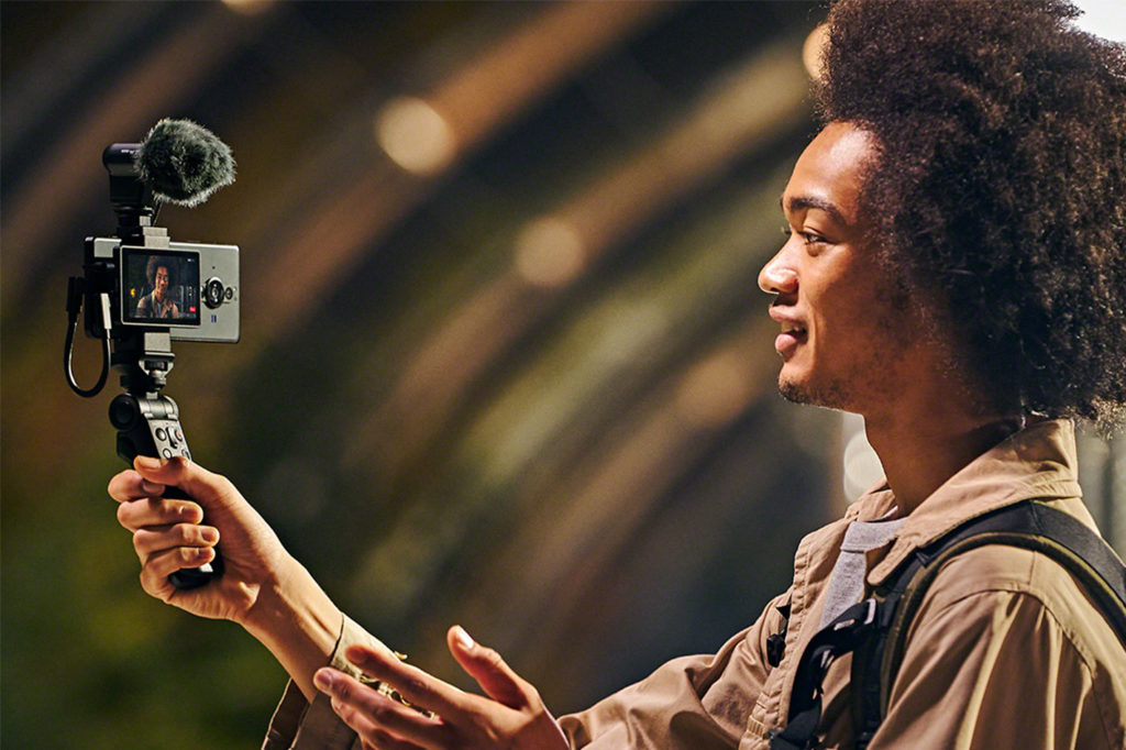 A Vlog Monitor to use with the Xperia PRO-I smartphone